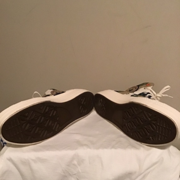 😜CONVERSE, women’s, new condition, see photos, minimal wear, size 9.5 - Picture 4 of 4